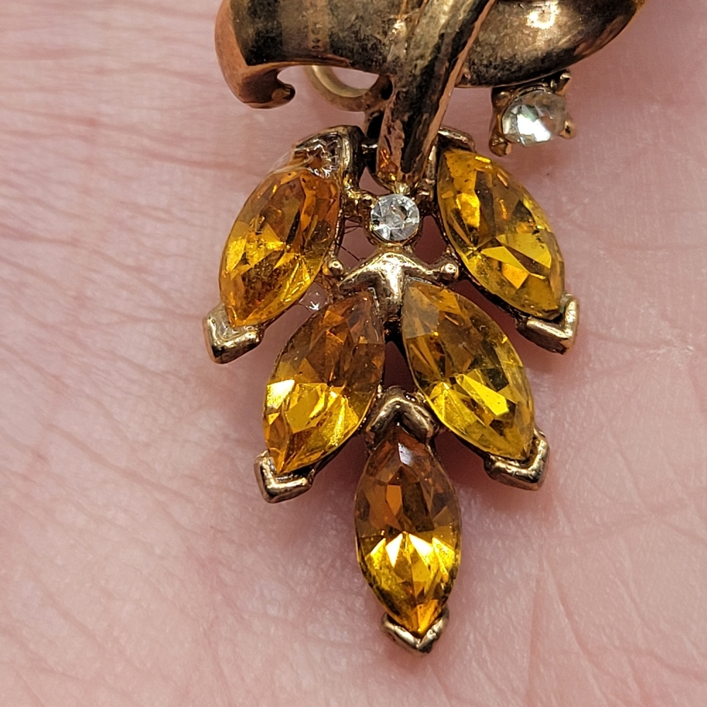 VTG "Crown" Trifari Topaz & Clear Rhinestone Earrings | SIGNED | 1930s - 1940s - Picture 5 of 12